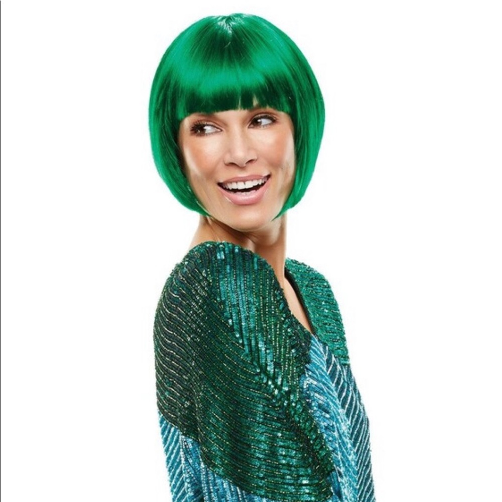 “Icon” bob wig color red